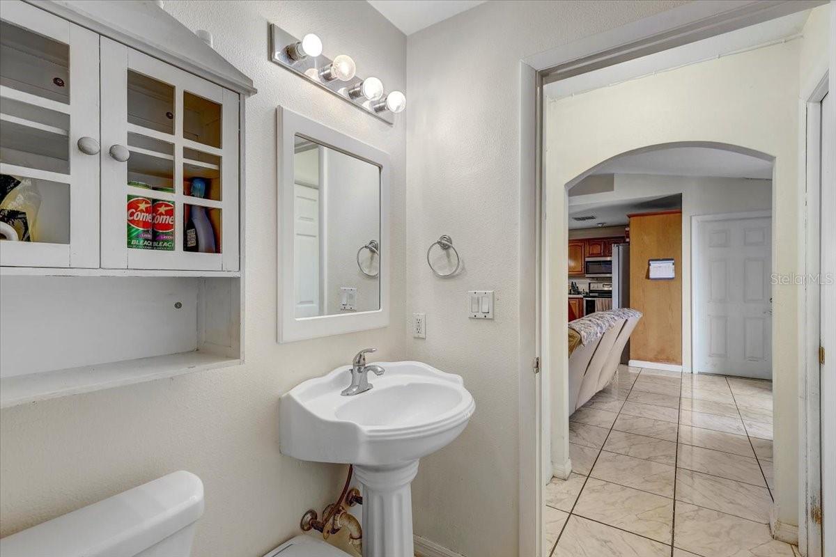 CAUSEWAY MANOR - Residential