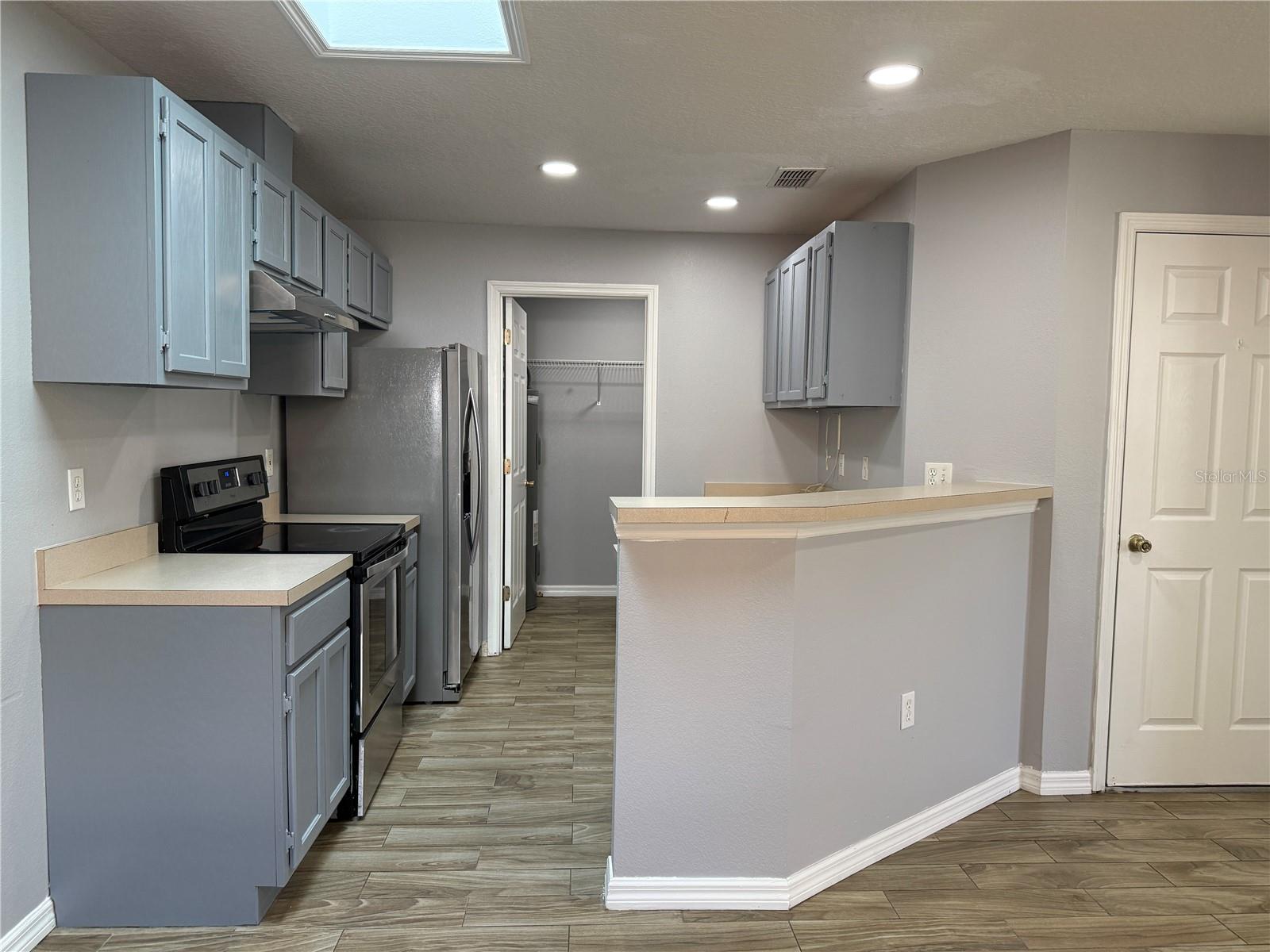 ROCKET CITY - Residential Lease