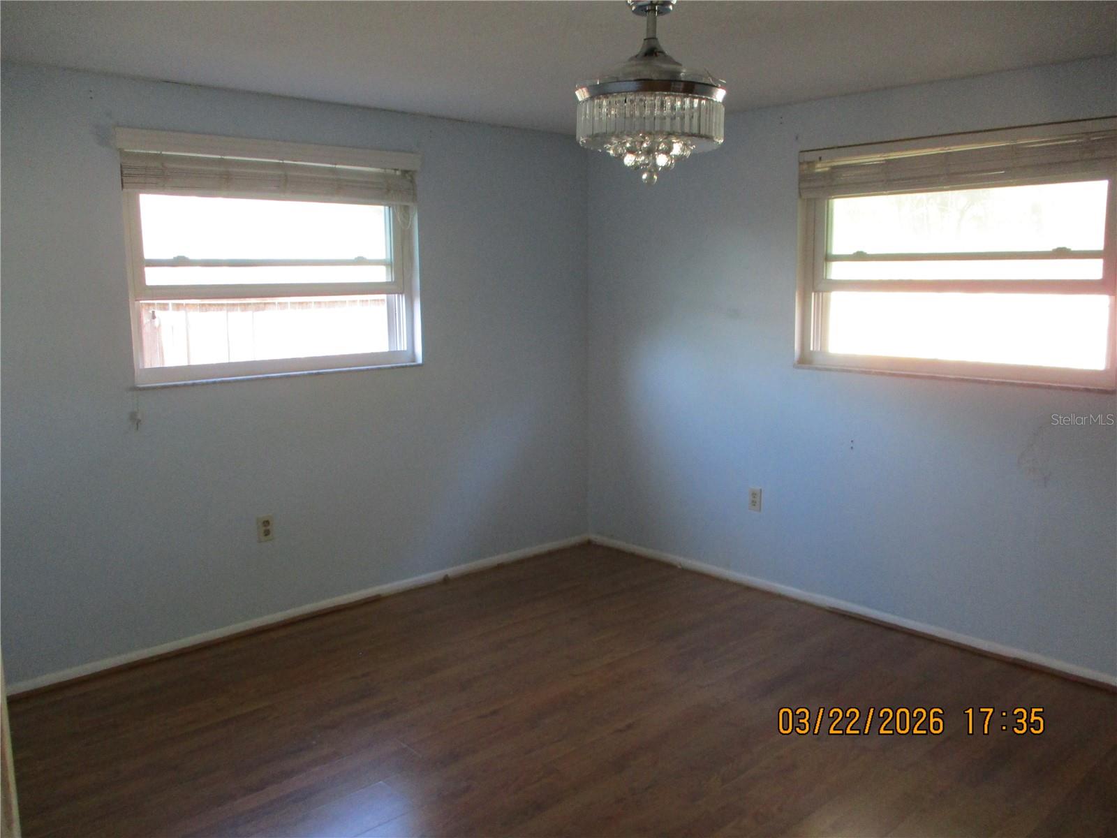 VIVA VILLAS 1ST ADD PHASE 1PB 15 PGS 130-131 LOT 1 - Residential