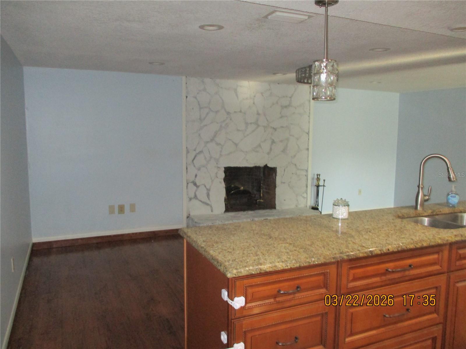 VIVA VILLAS 1ST ADD PHASE 1PB 15 PGS 130-131 LOT 1 - Residential