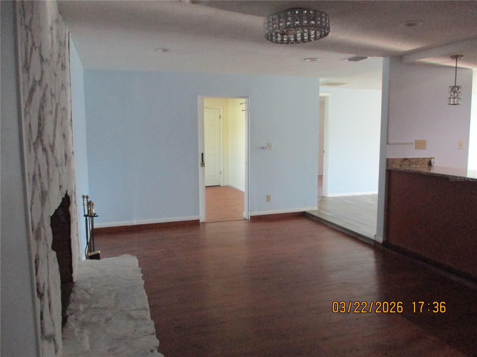 VIVA VILLAS 1ST ADD PHASE 1PB 15 PGS 130-131 LOT 1 - Residential