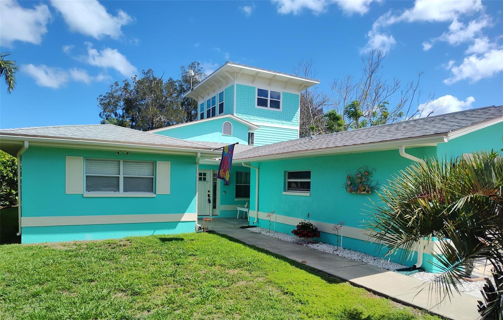 1626 SEA BREEZE DRIVE