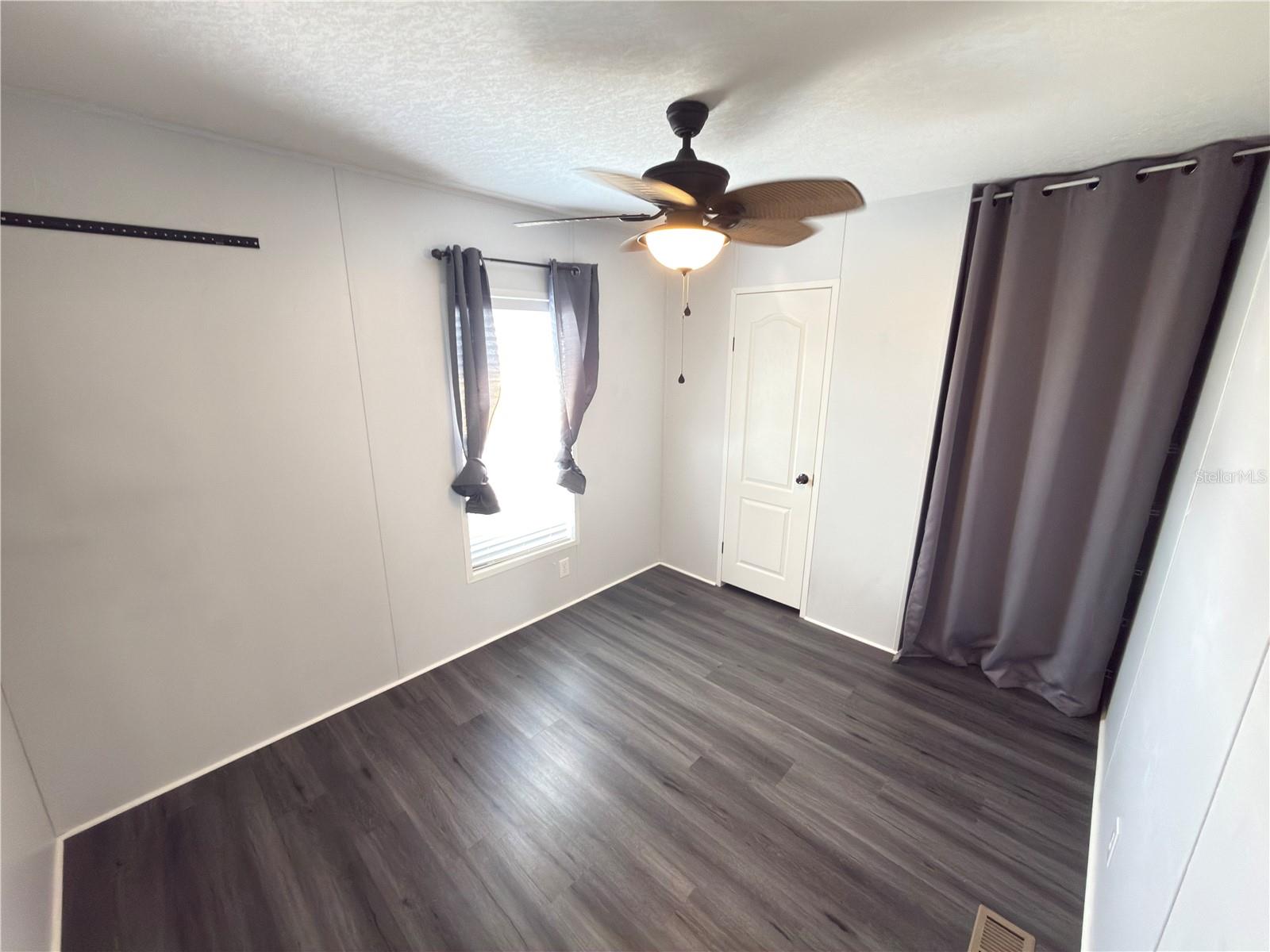 MOUNT OLIVE SHORES PH 04 - Residential