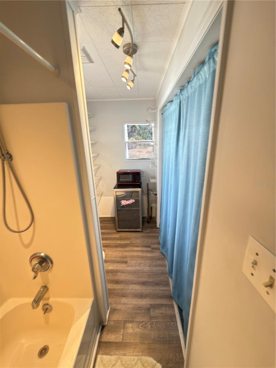 MOUNT OLIVE SHORES PH 04 - Residential