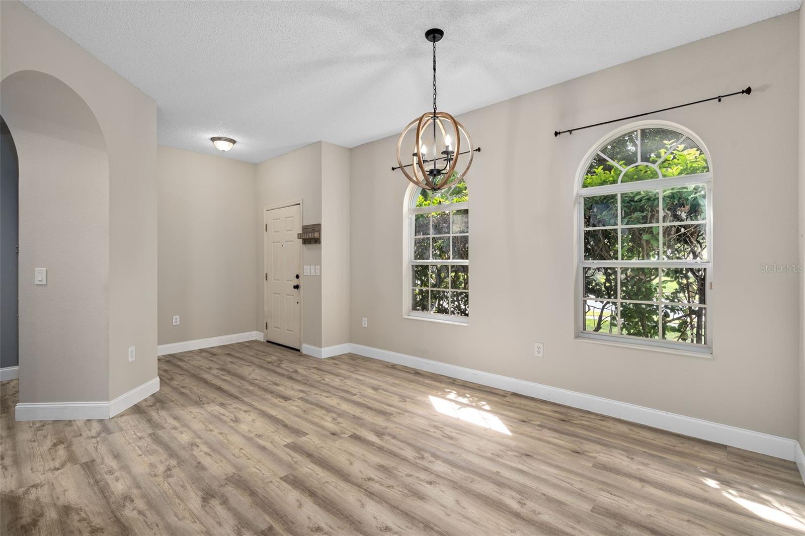 9985 SHADOW CREEK DR