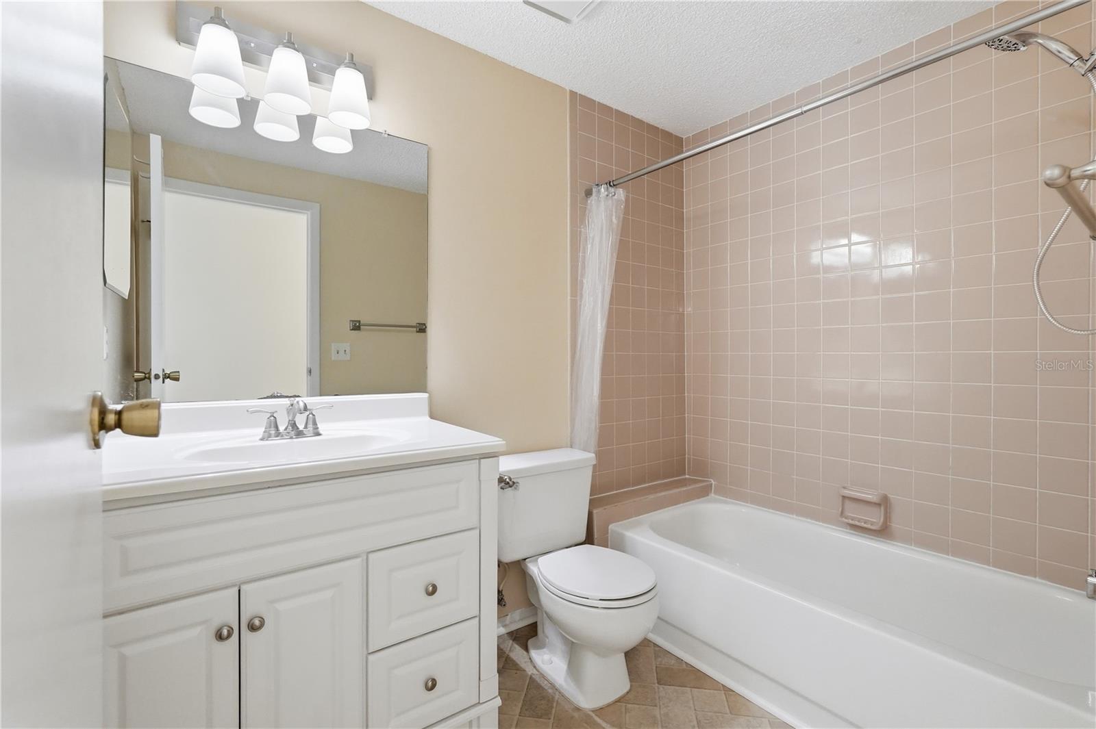 GARDENS OF FOREST LAKES CONDO THE - Residential Lease