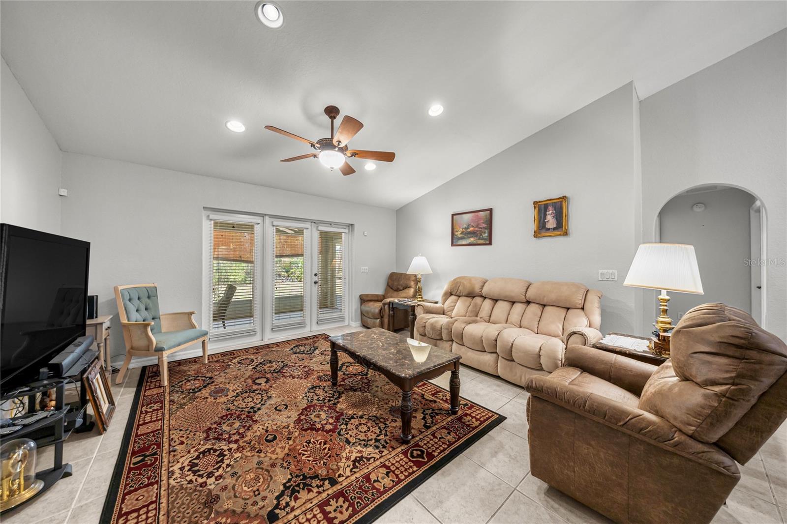 MARION OAKS 10 - Residential