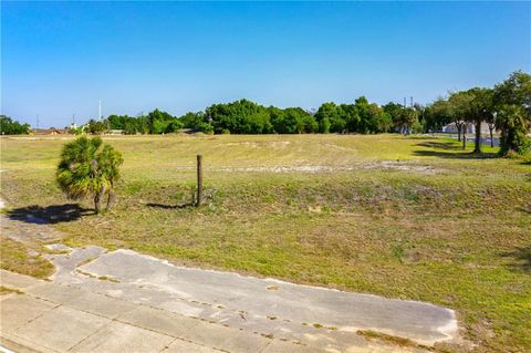 Tiny photo for 901 12th Street, Clermont, FL 34711 (MLS # G5040558)