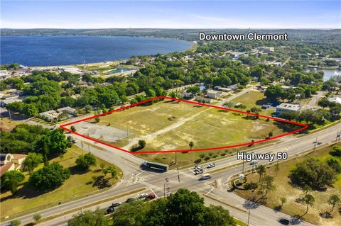 Photo of 901 12th Street, Clermont, FL 34711 (MLS # G5040558)