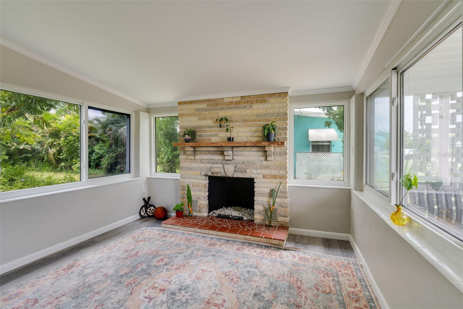 3213 NORMANDY DRIVE E
