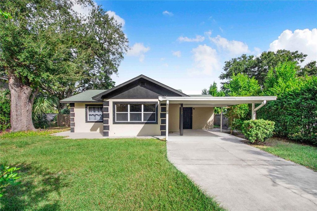 Photo of 207 Rose Street, Auburndale, FL 33823 (MLS # P4936777)