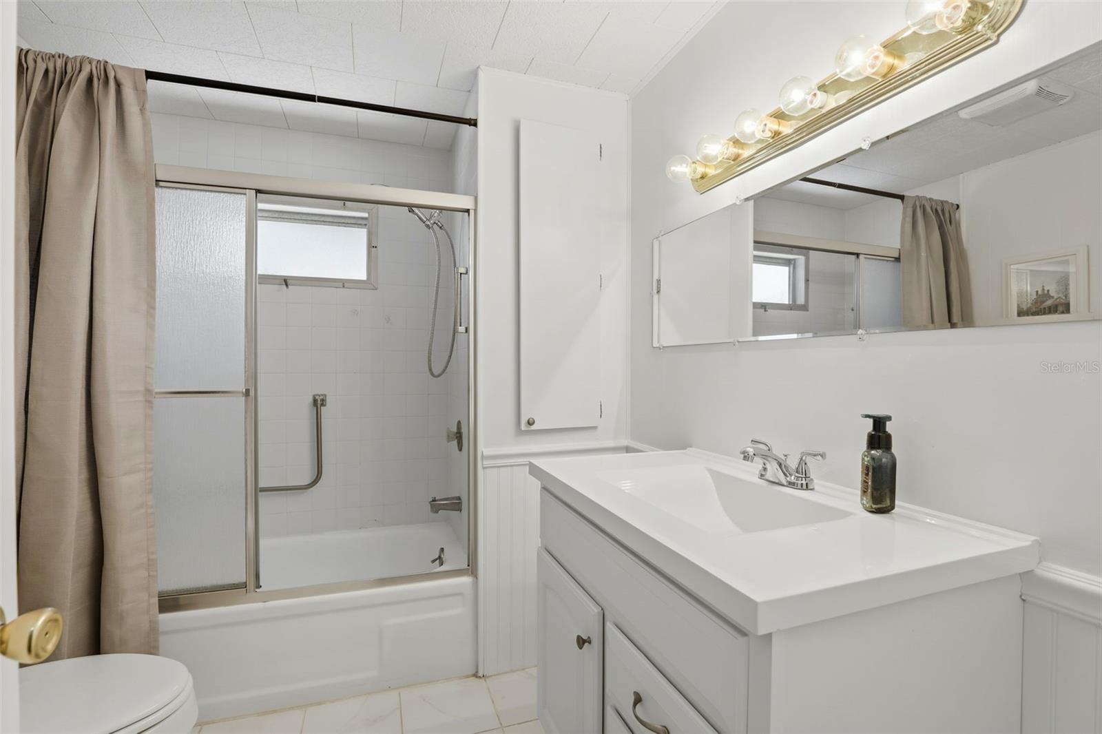 FOREST THE - Residential