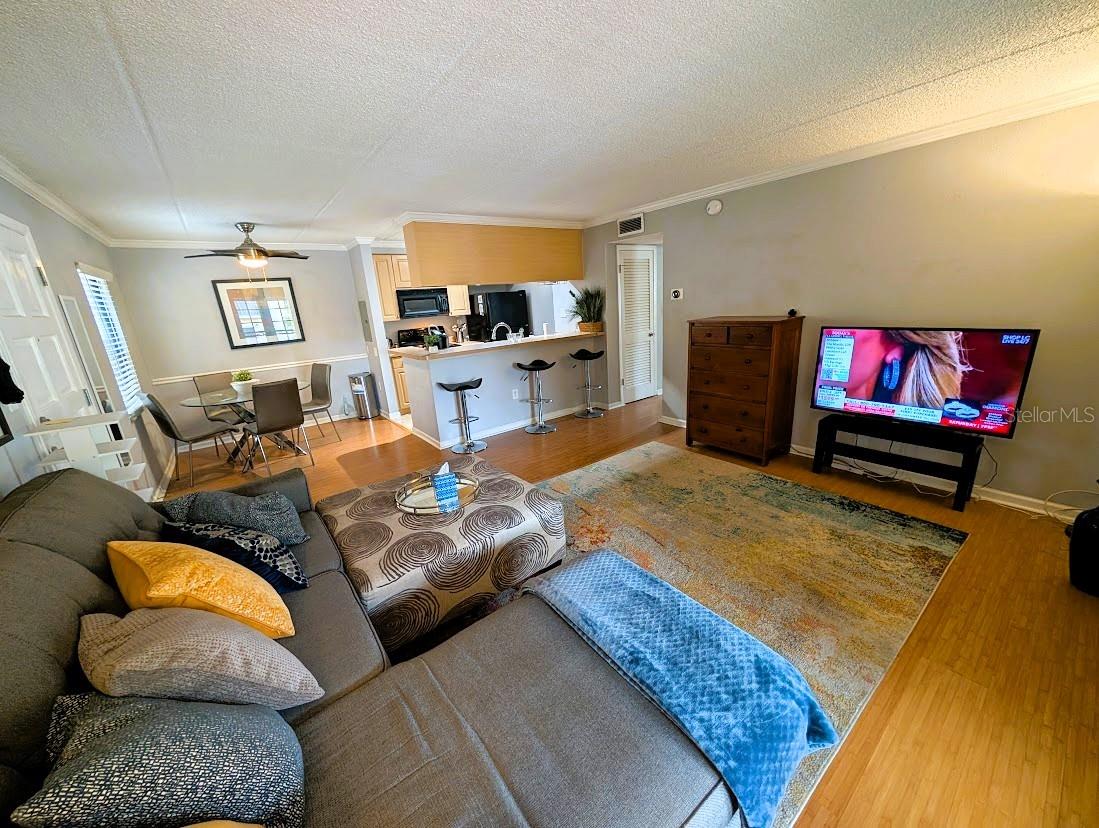 105 S OBRIEN STREET 213