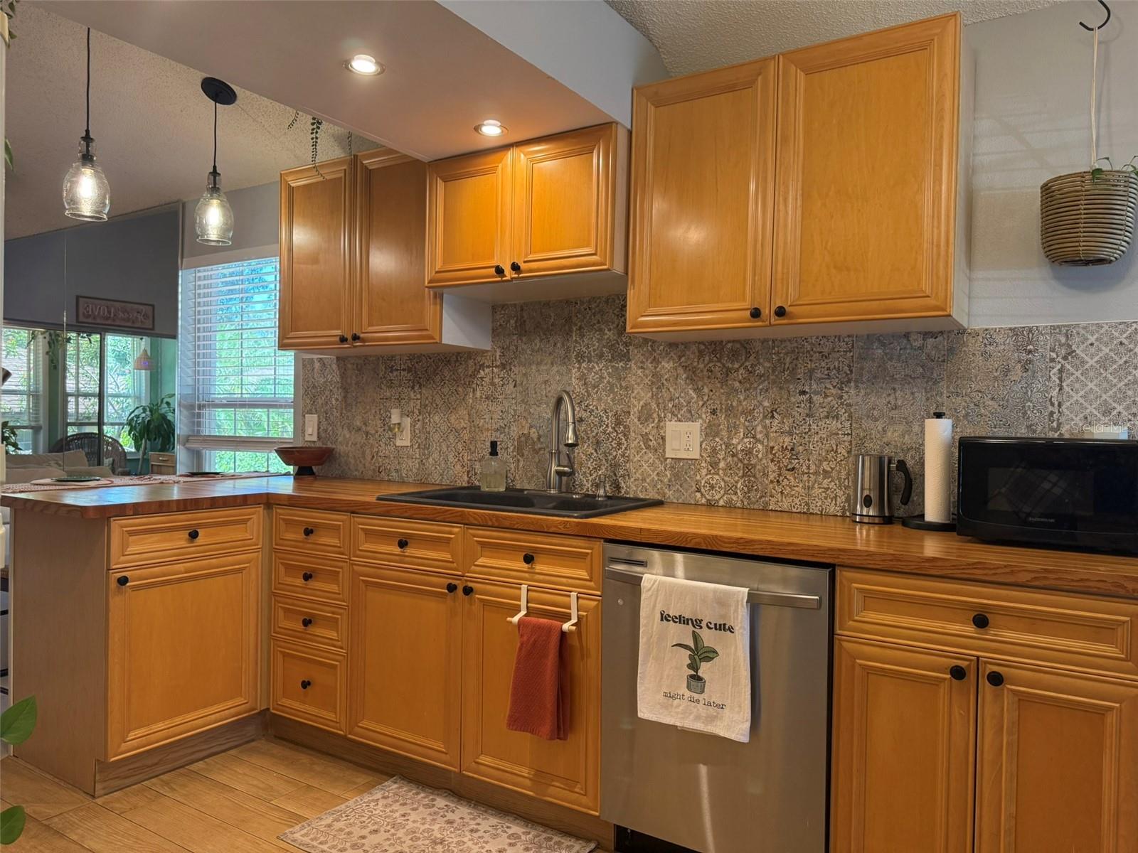 2677 RACHEL CT