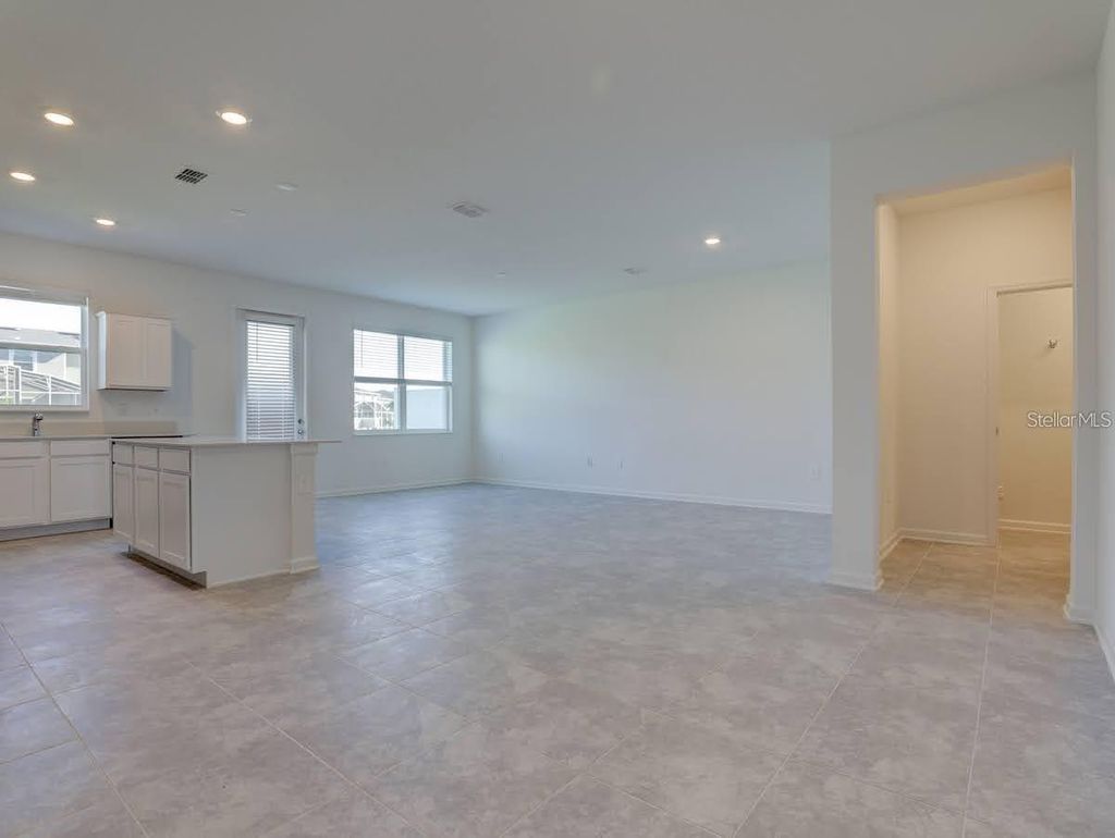 Photo of 291 Nine Iron Drive, Davenport, FL 33896 (MLS # O6379753)