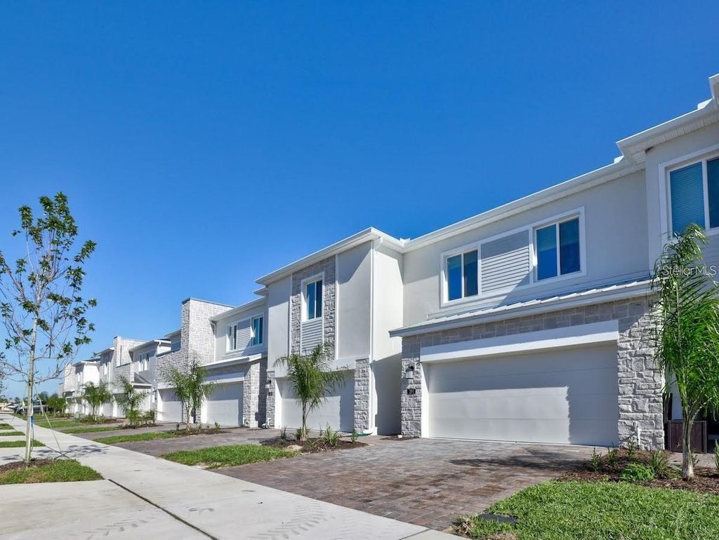 Photo of 291 Nine Iron Drive, Davenport, FL 33896 (MLS # O6379753)