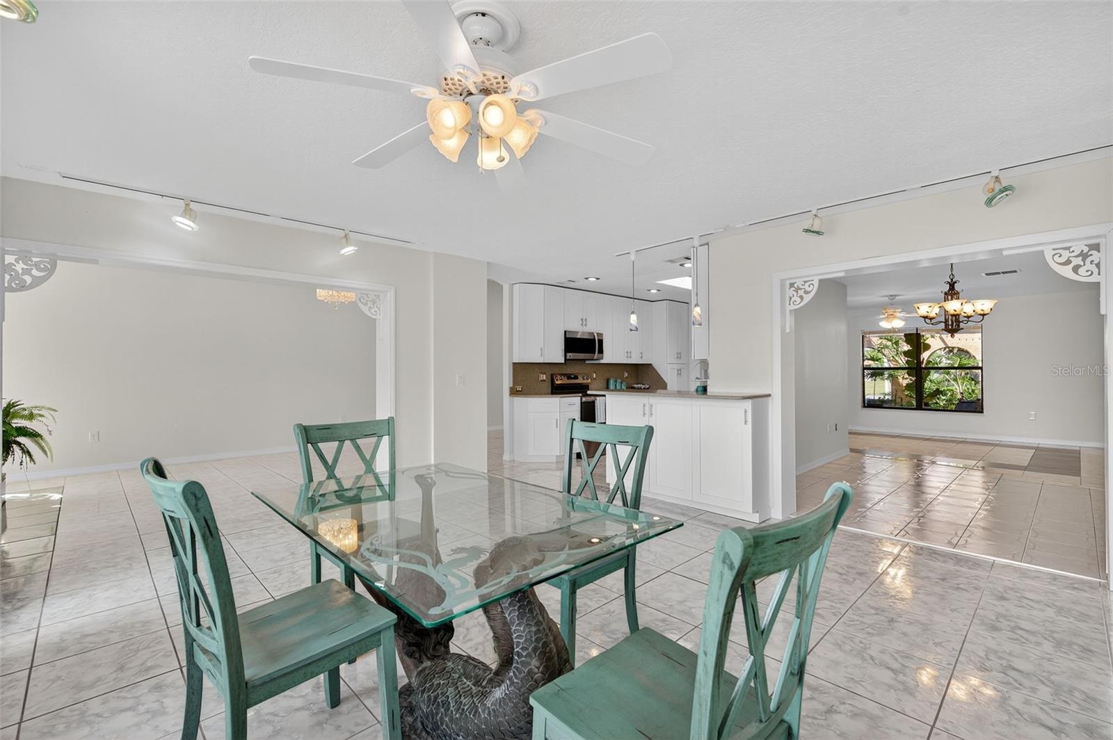 HERNANDO BEACH - Residential