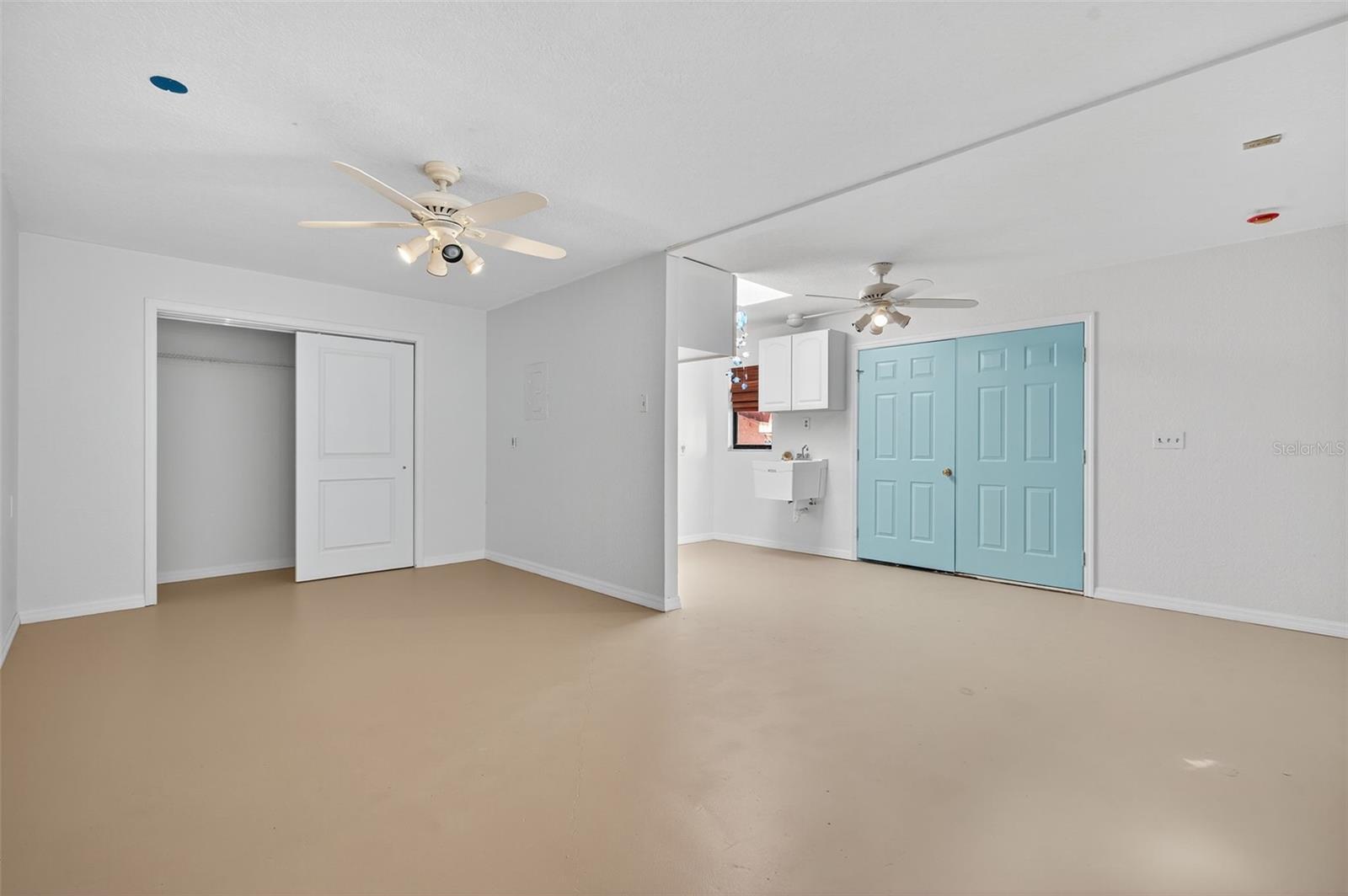 HERNANDO BEACH - Residential