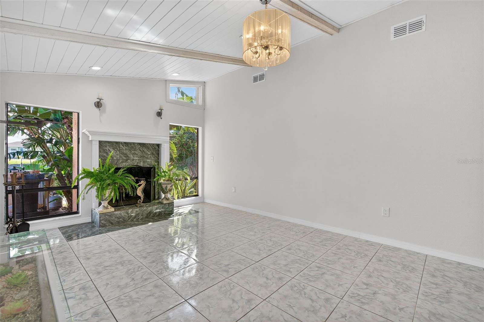 HERNANDO BEACH - Residential