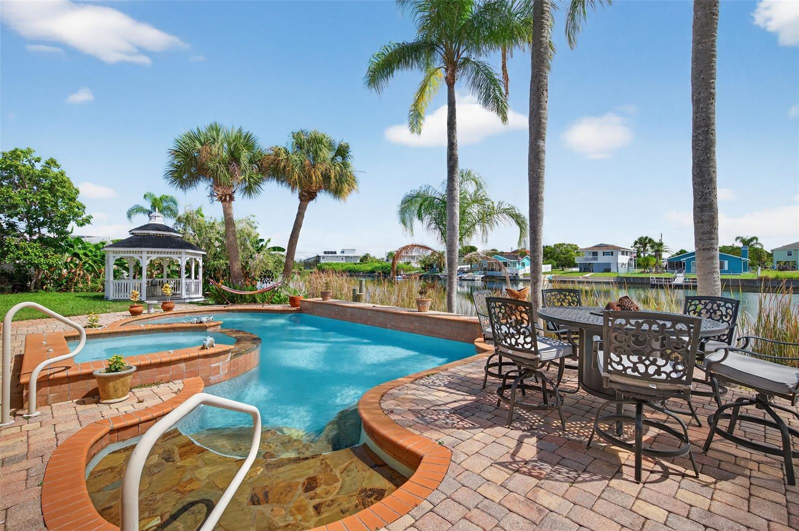 HERNANDO BEACH - Residential