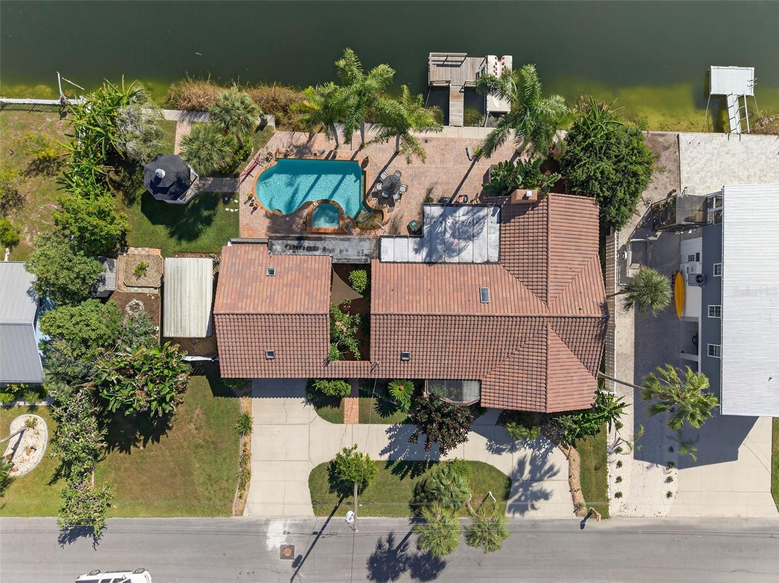 HERNANDO BEACH - Residential