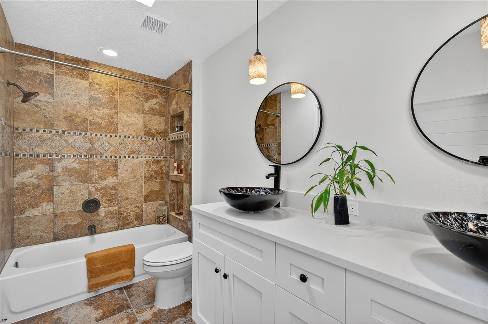 HERNANDO BEACH - Residential