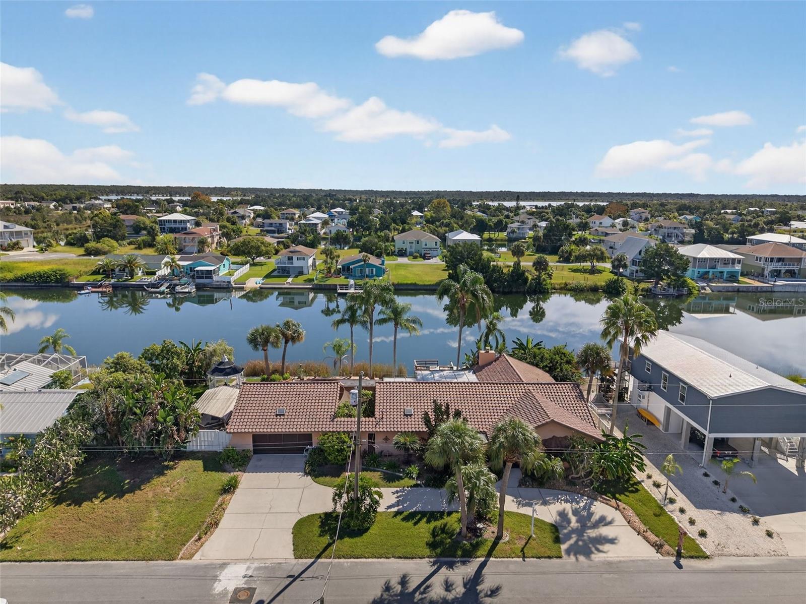 HERNANDO BEACH - Residential