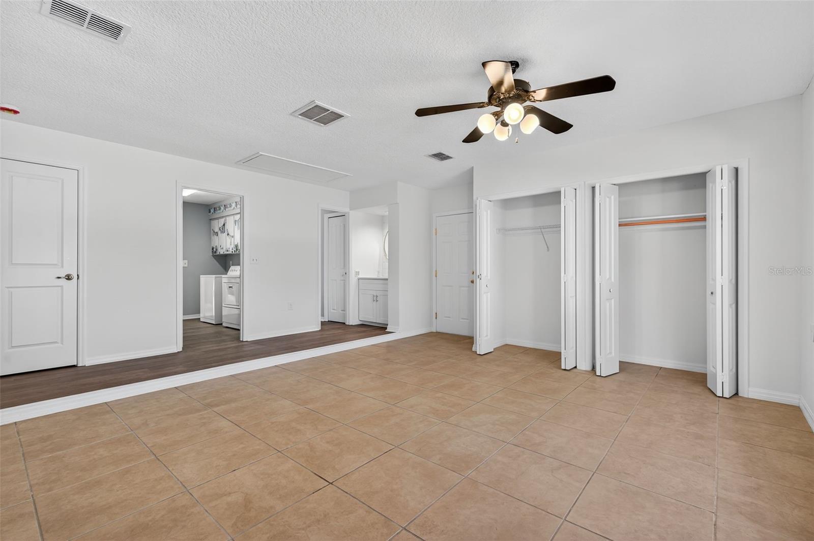 HERNANDO BEACH - Residential