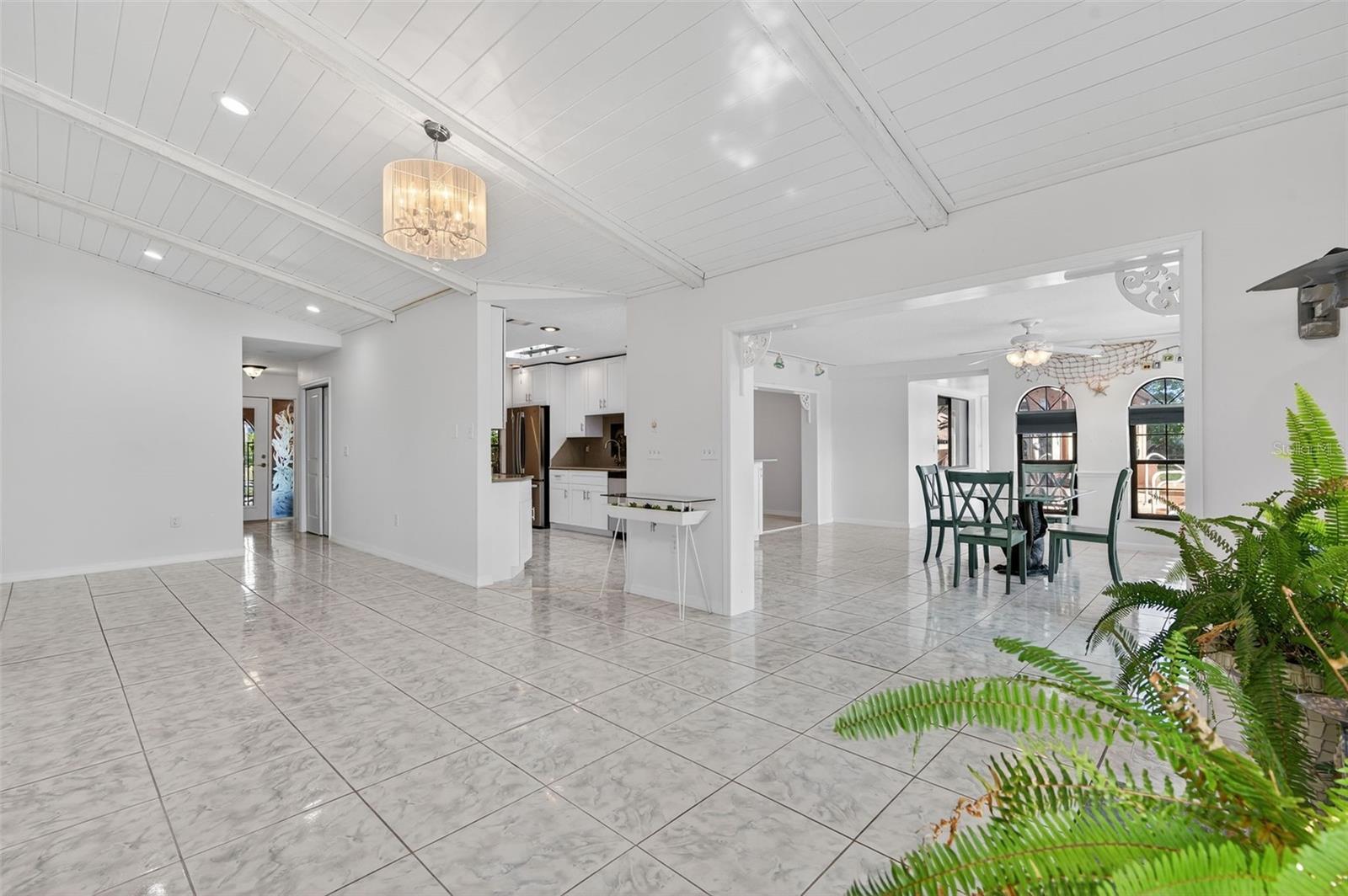 HERNANDO BEACH - Residential