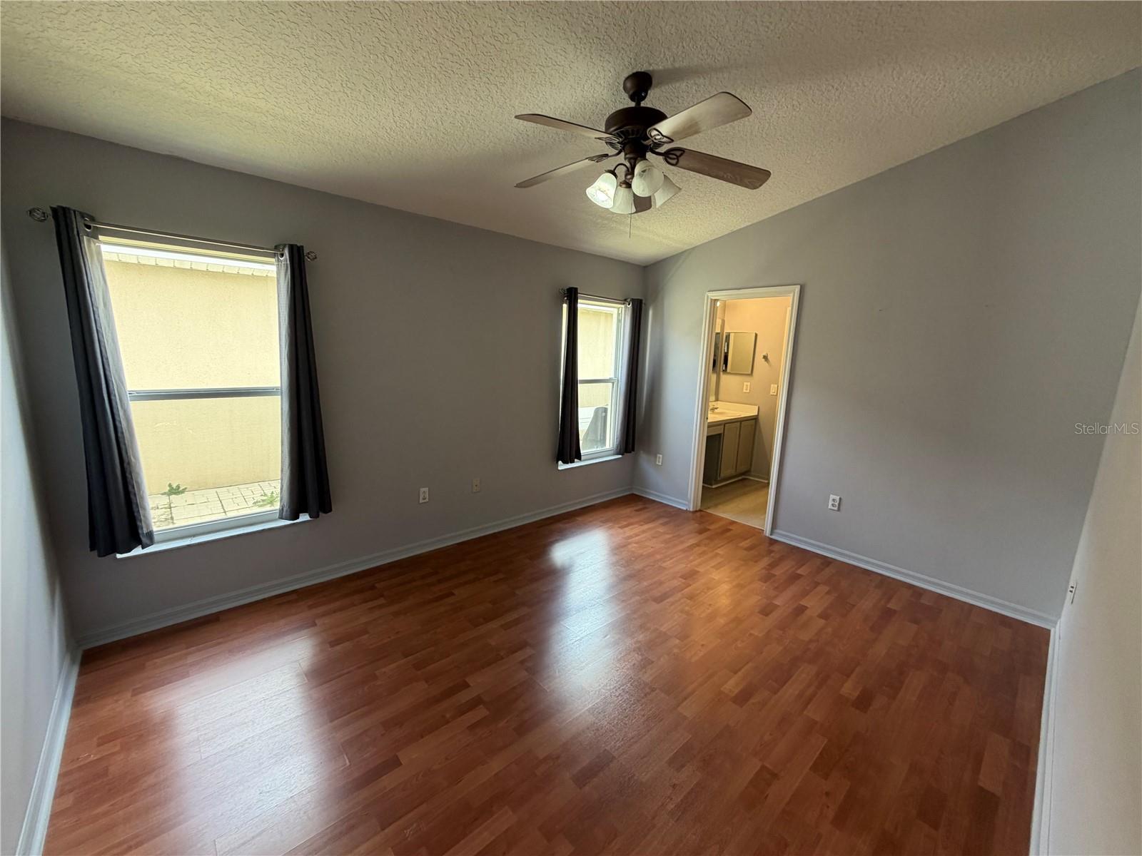 STONE CRK - Residential Lease