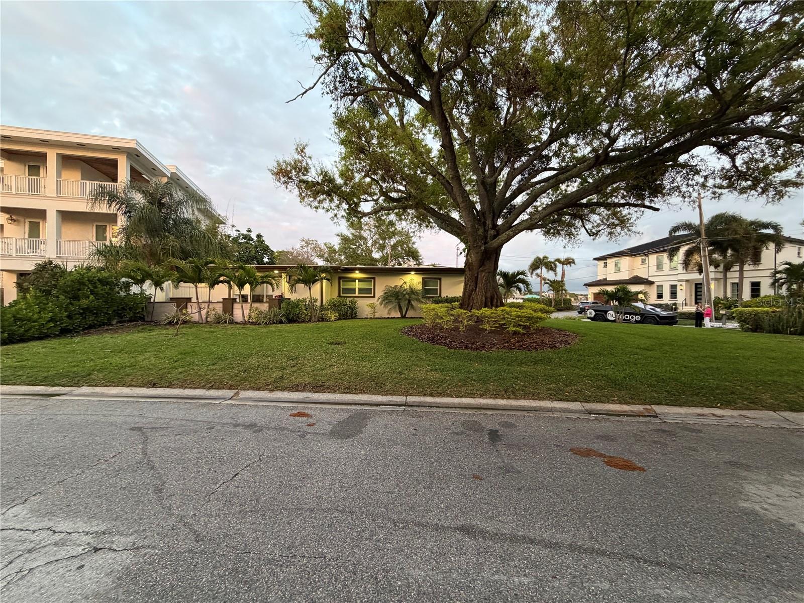 BAYSHORE ESTATES 4 - Residential