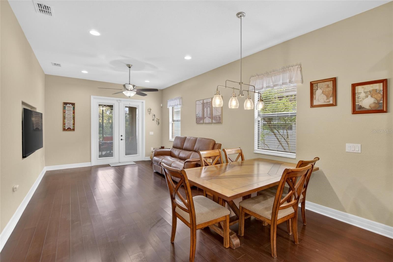 TWIN LAKES AT CHRISTINA PH 01 - Residential