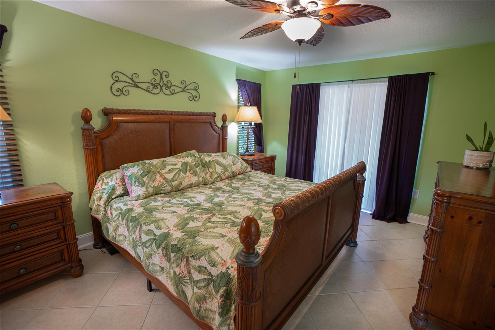 SOUTH VENICE - Residential