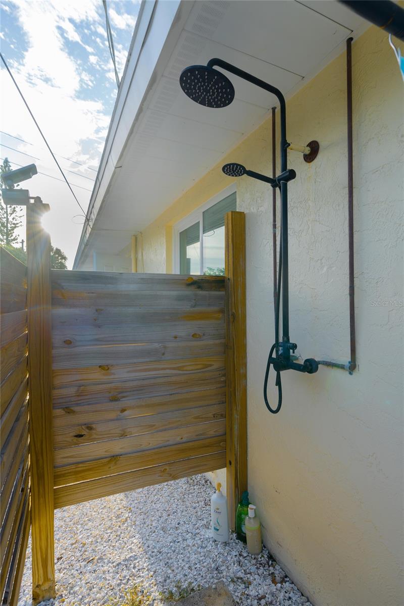 SOUTH VENICE - Residential