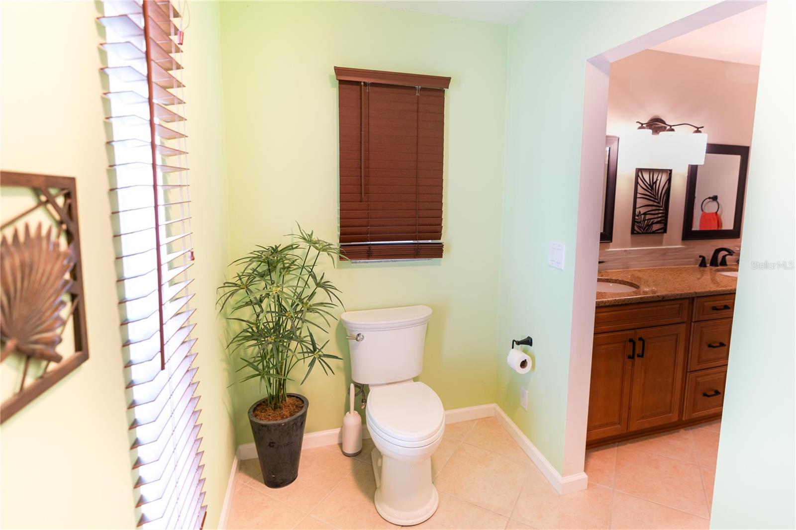 SOUTH VENICE - Residential