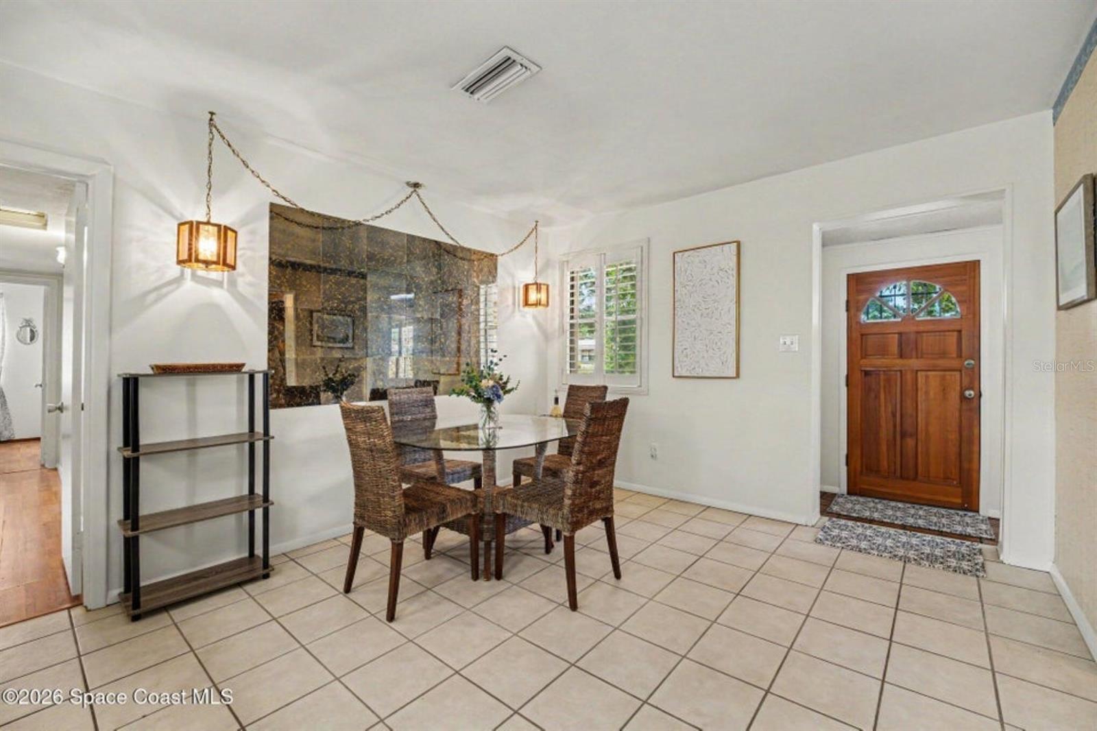 1218 VASSAR LANE