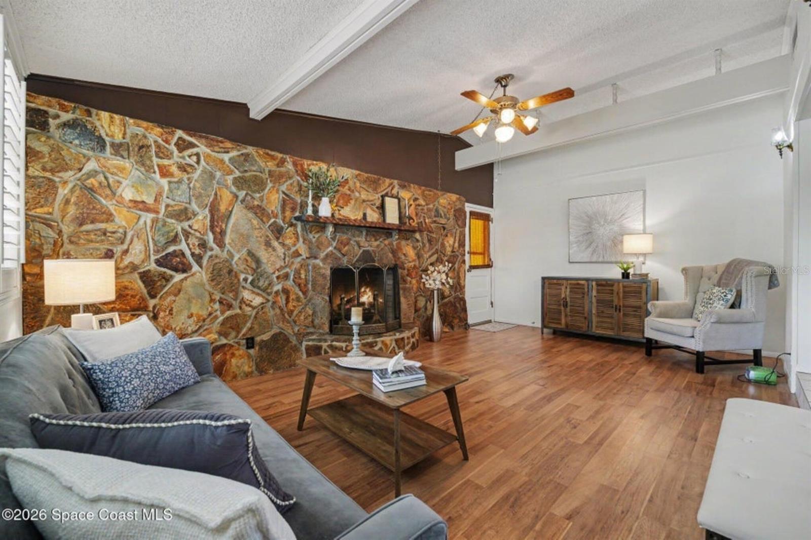 1218 VASSAR LANE