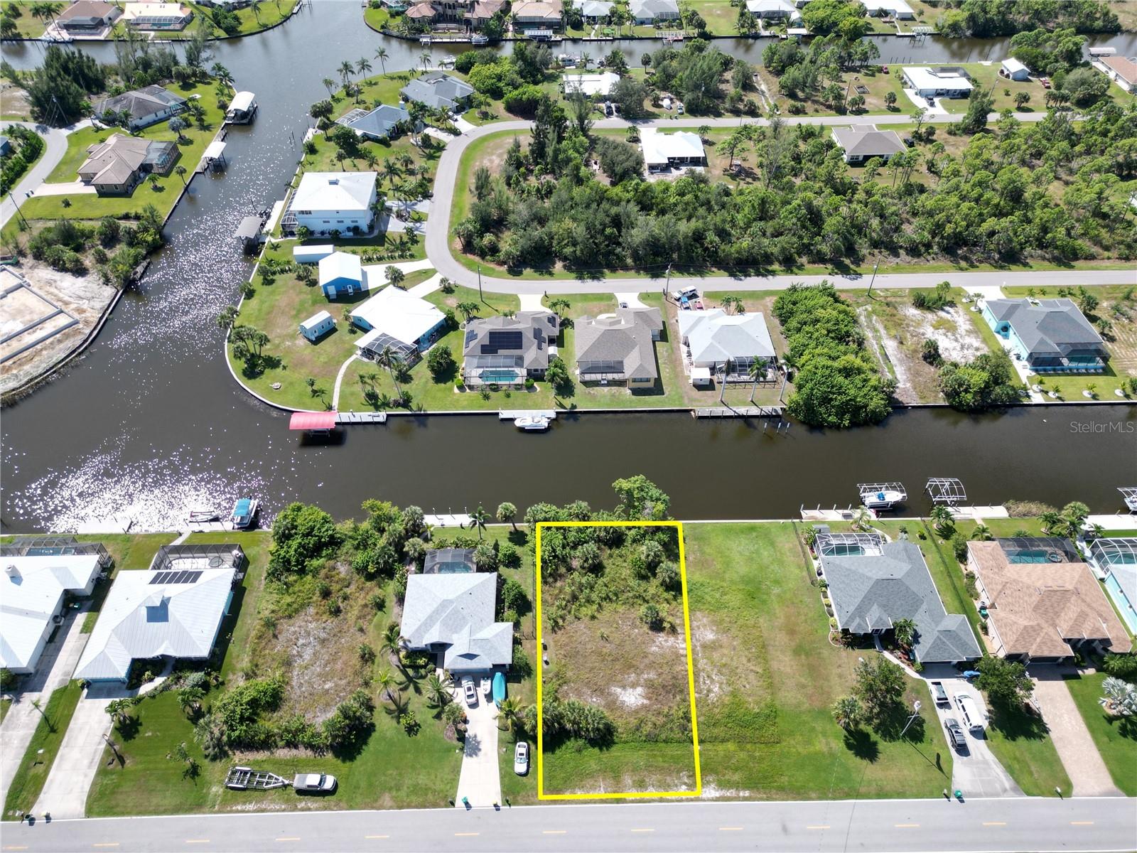 PORT CHARLOTTE SEC 082 - Land