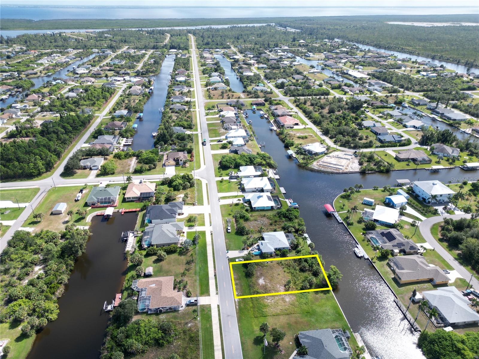 PORT CHARLOTTE SEC 082 - Land
