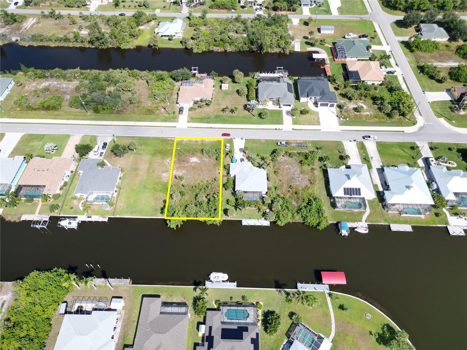 PORT CHARLOTTE SEC 082 - Land