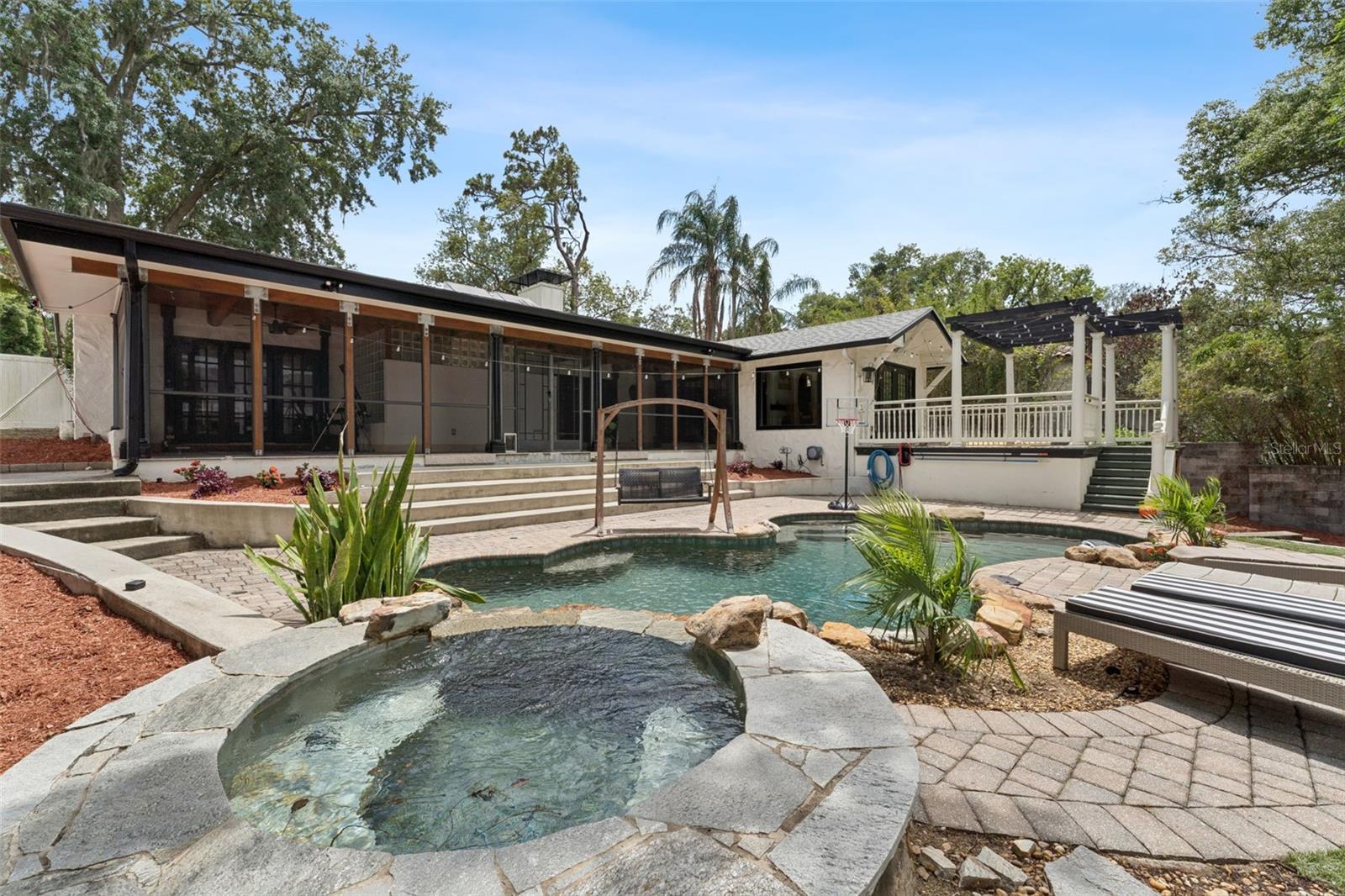 241 W LAKE SUE AVENUE