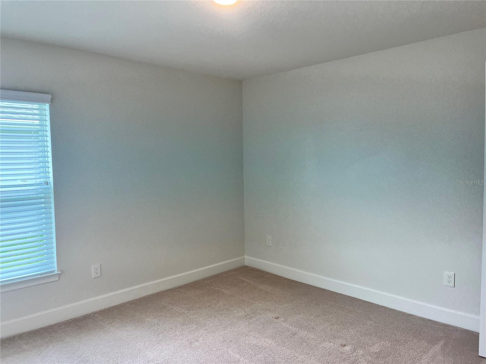 SILVER SPRINGS ACRES - Residential