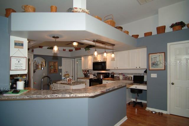 GROVELAND HIDDEN LAKES ESTATES - Residential