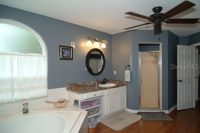 GROVELAND HIDDEN LAKES ESTATES - Residential