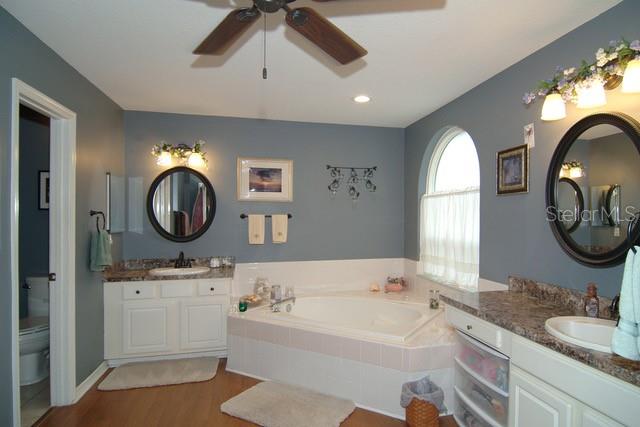 GROVELAND HIDDEN LAKES ESTATES - Residential