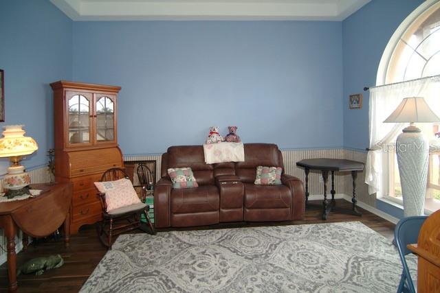 GROVELAND HIDDEN LAKES ESTATES - Residential