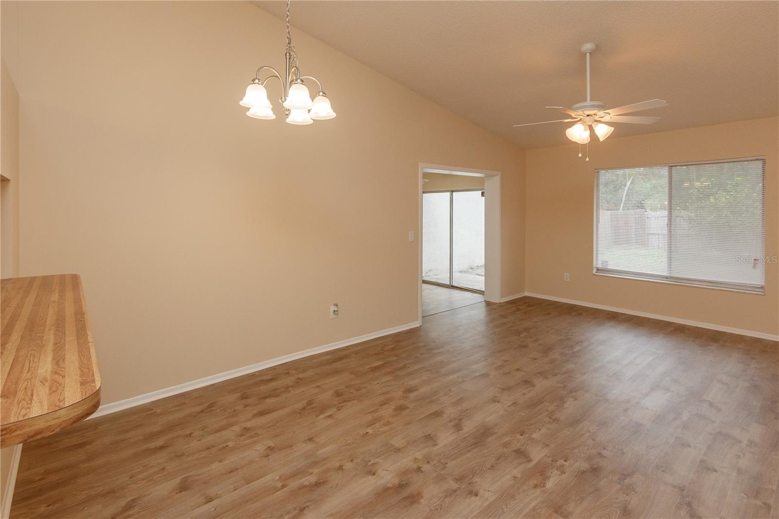 HIDDEN LAKE VILLAS PH 3 - Residential Lease