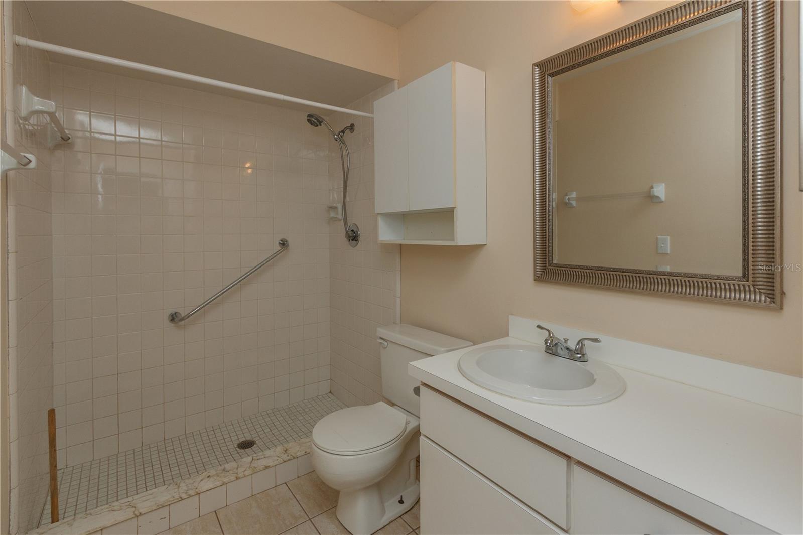 HIDDEN LAKE VILLAS PH 3 - Residential Lease