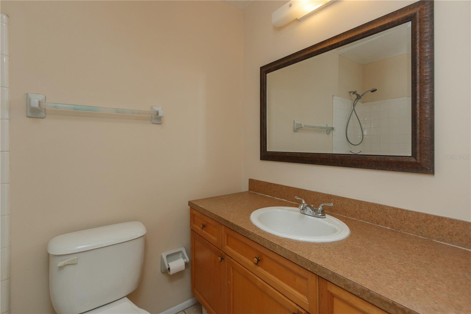 HIDDEN LAKE VILLAS PH 3 - Residential Lease