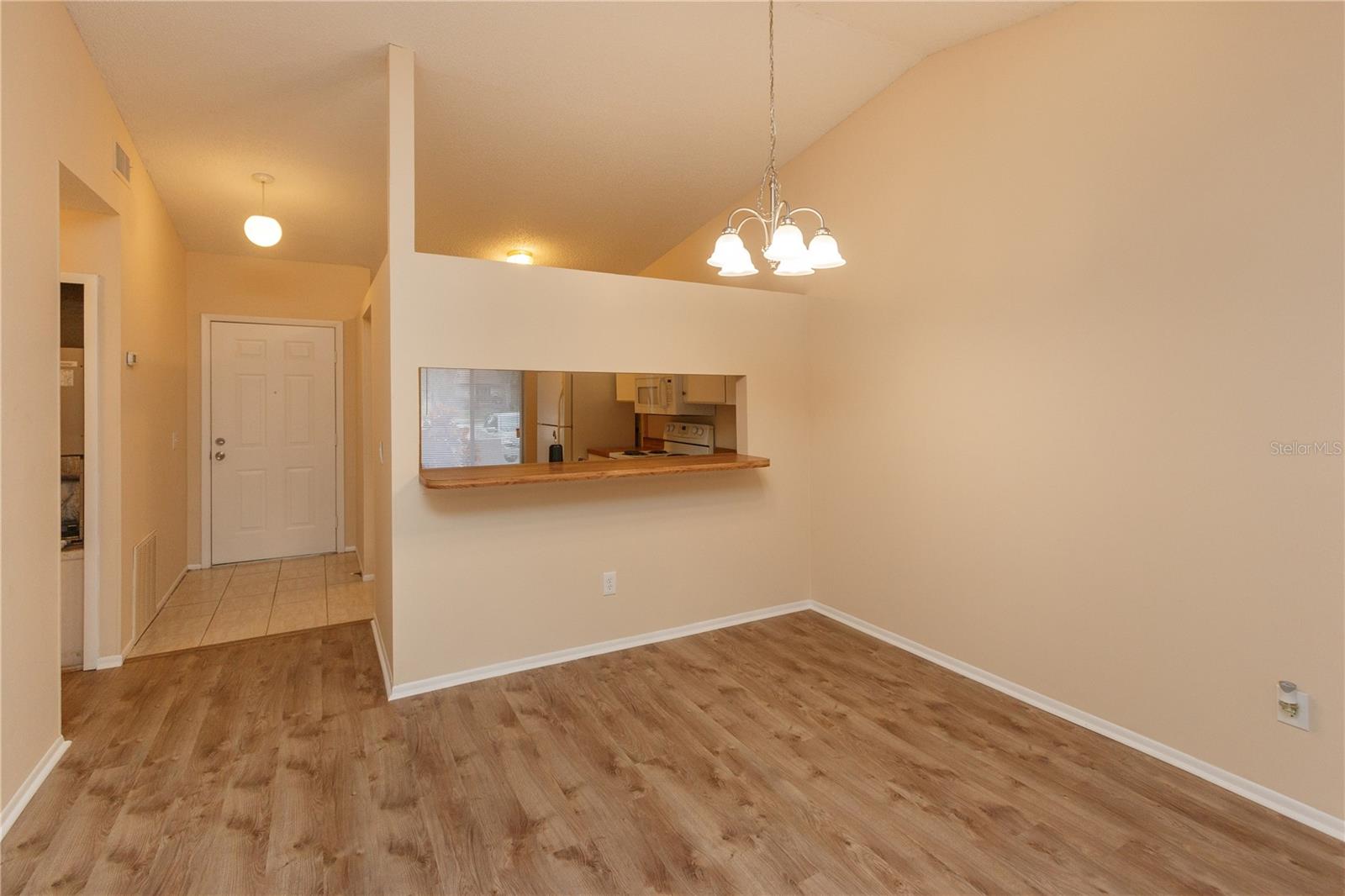 HIDDEN LAKE VILLAS PH 3 - Residential Lease